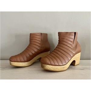 Beklina Ribbed Boot Clog in Cocoa Brown Italian Leather US 9